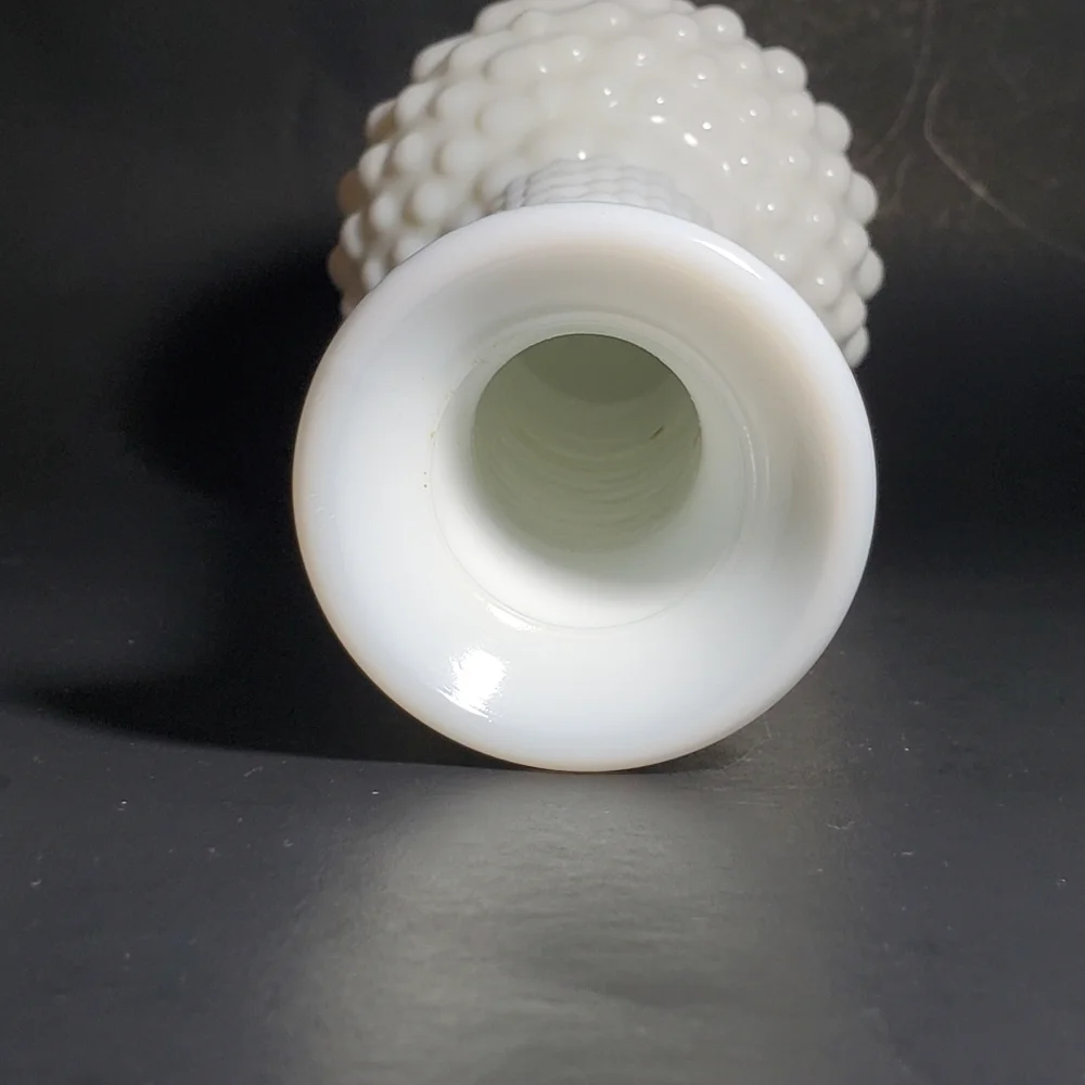 Vintage Hobnail Milk Glass Wht Bud Vase EO Brody Co USA Cottage Core MCM EUC